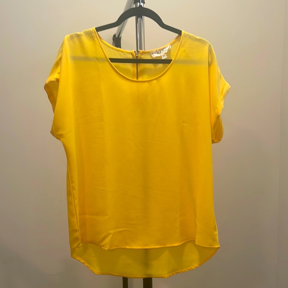 Women’s casual tops